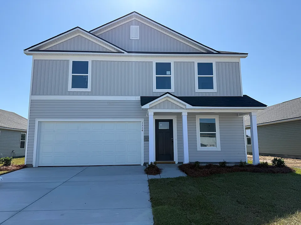 1114 Cooper Hawk Ln SW