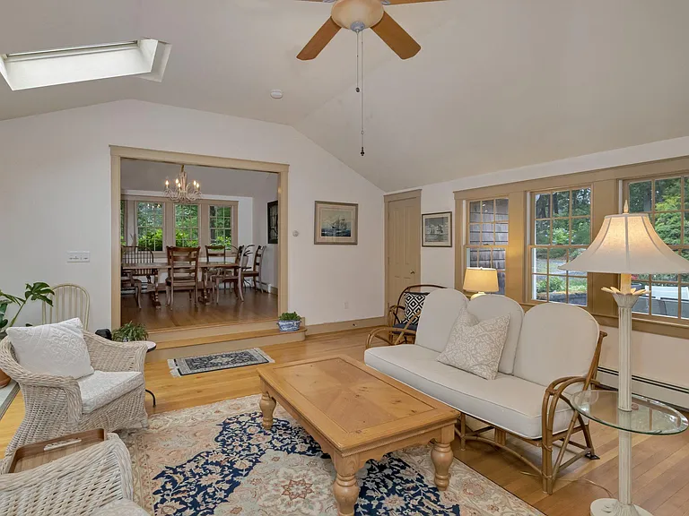 6 Beachway Rd — Photo 8