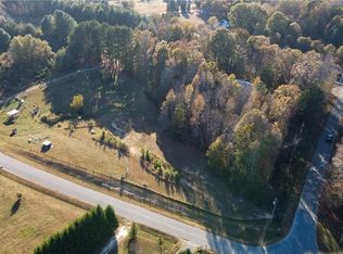 1051 Spencer Orchard Rd, Walnut Cove, NC 27052