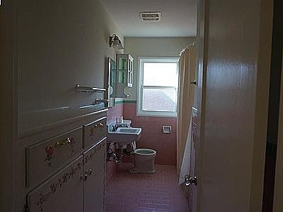 2nd image of 14893 Wake Ave