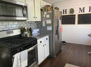 6689 NW 51st St, Johnston, IA 50131