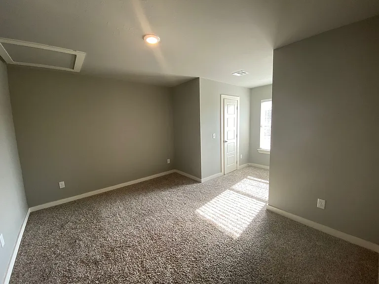 17612 Hampton Park Dr #B — Photo 31