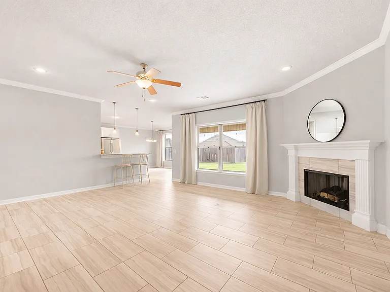 4556 W Croft Dr — Photo 5