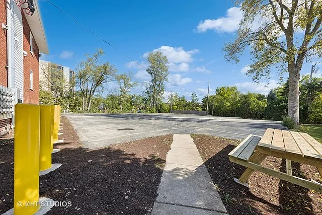 515 N Cass Ave #2H — Photo 22