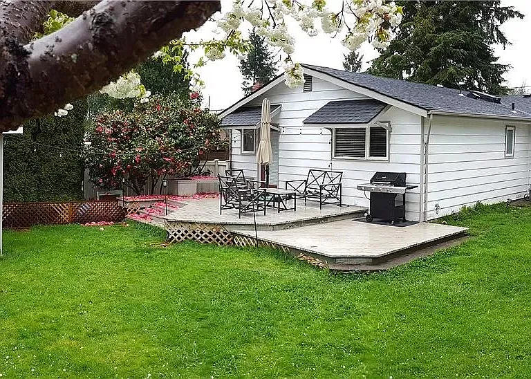 1213 N 35th St — Photo 2