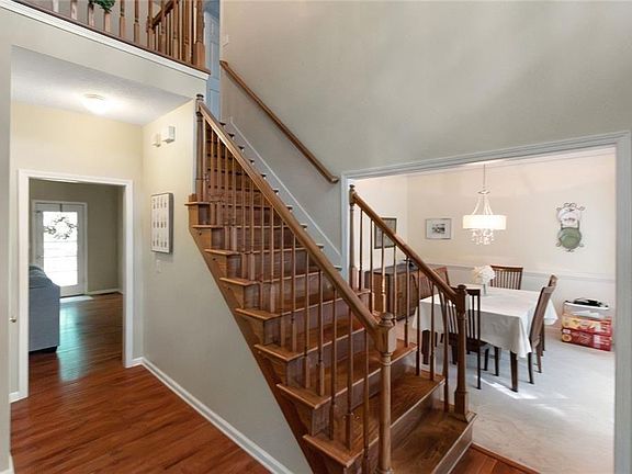 4th image of 736 Ellison Rd