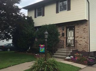 86 Butler St, Forty Fort, PA 18704