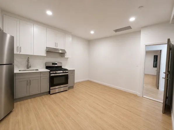 244 Kings Hwy #3A, Brooklyn, NY 11223