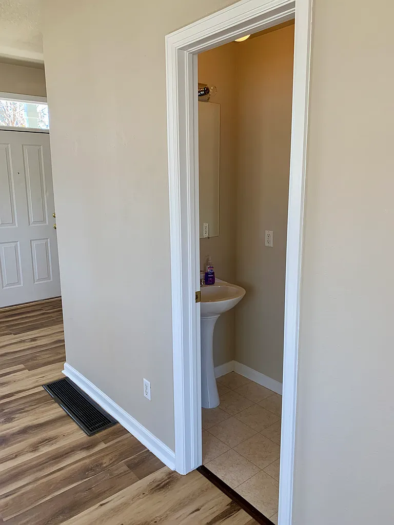 3 bed, 2.5 bath, 1248 sqft, $2,600 — Photo 2