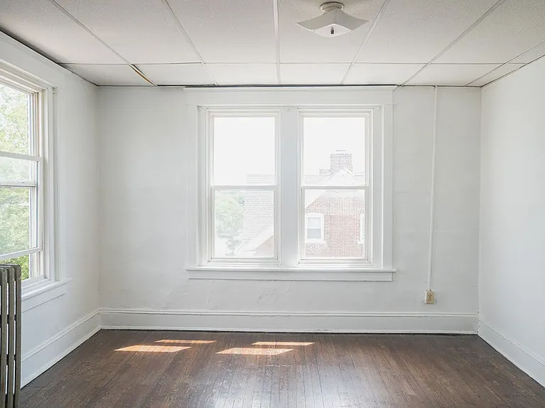 702 St. John Street — Photo 8