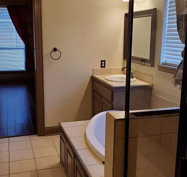 1621 Colonial Dr — Photo 35