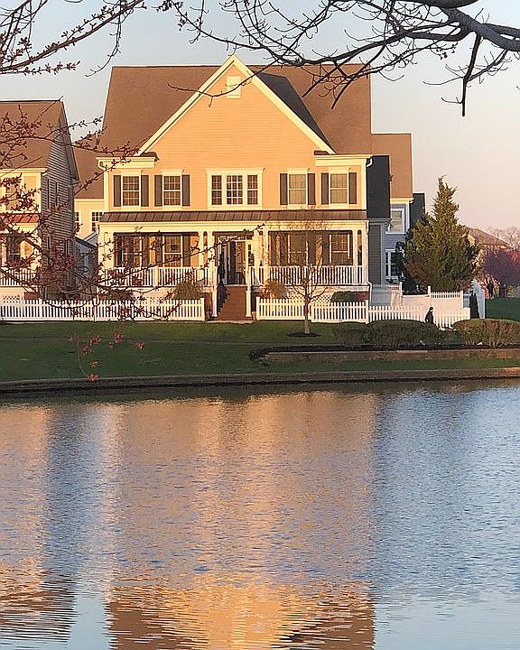 1st image of 1145 Lake Dr