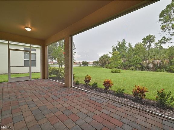 3rd image of 3185 Apple Blossom Dr