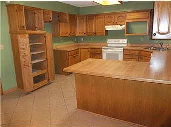 5th image of 2740 N 123rd St