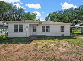 307 Playdium Dr, West, TX 76691
