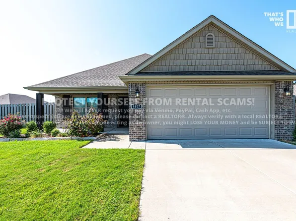 4407 W Wales Dr, Fayetteville, AR 72704