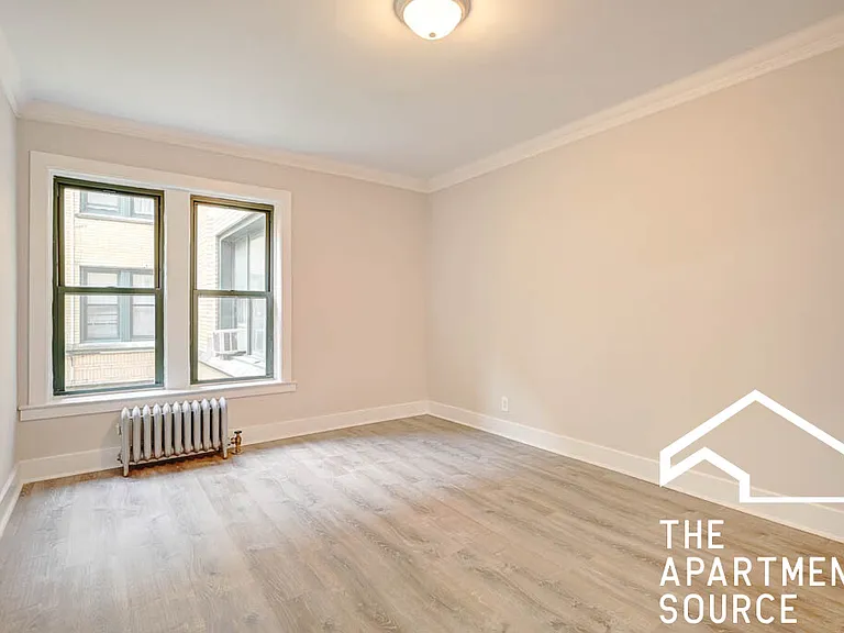 2340 N Spaulding Ave #1B — Photo 5