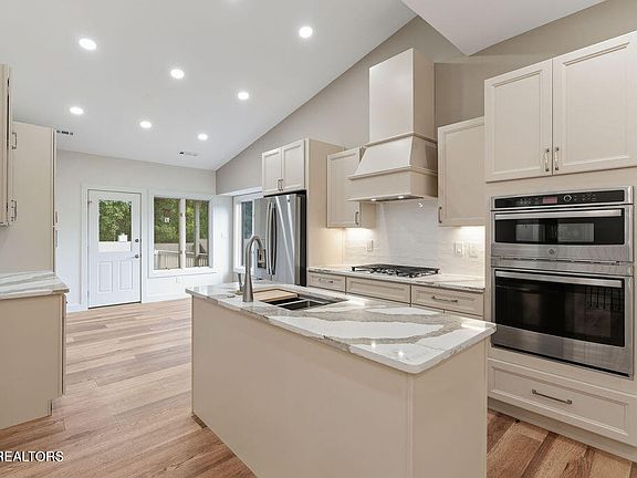 4th image of 110 Bokoshe Cir