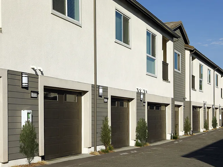 Serena Village Luxury Townhomes — Photo 22