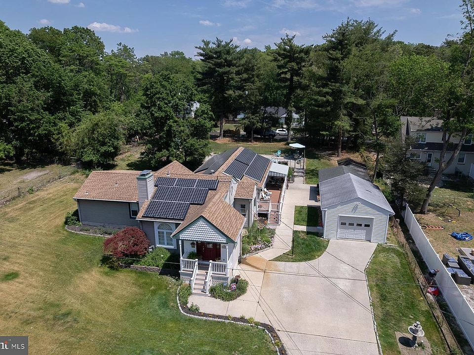 1st image of 12 Henry Rd