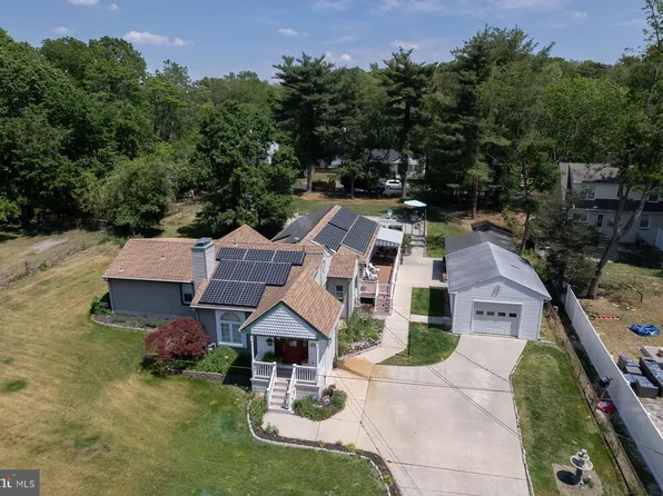 12 Henry Rd, Gibbsboro, NJ 08026