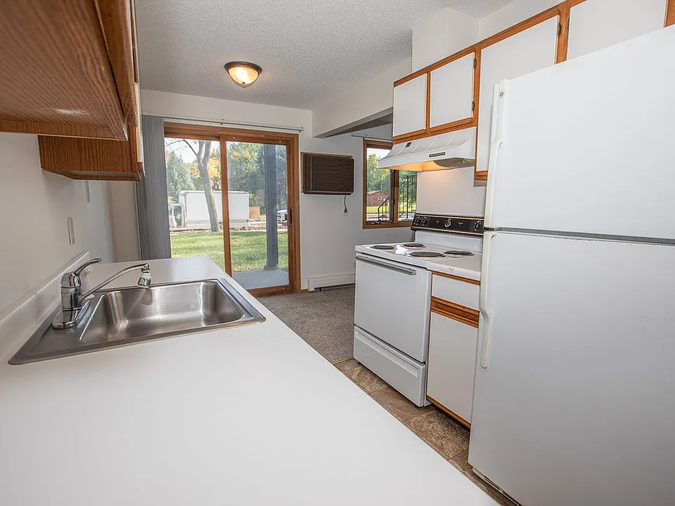 1960 Roosevelt Dr #99