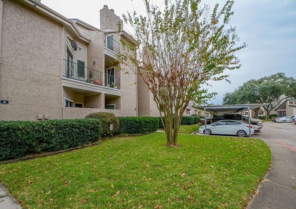1st image of 10855 Meadowglen Ln APT 935