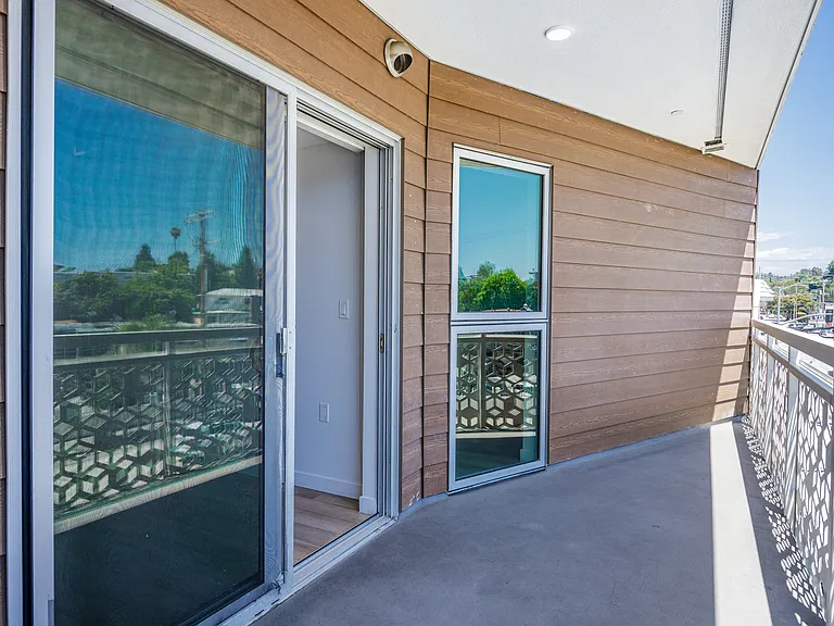 Solari Silver Lake — Photo 16