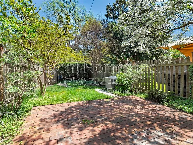 712 S Alfred St — Photo 32