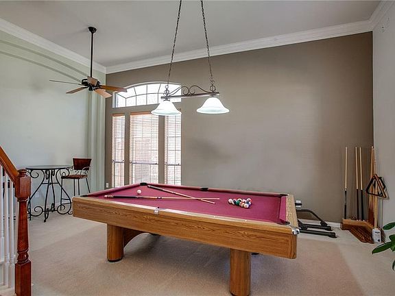 5th image of 820 Pinnacle Cir