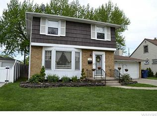 14 Margaret Rd, Amherst, NY 14226