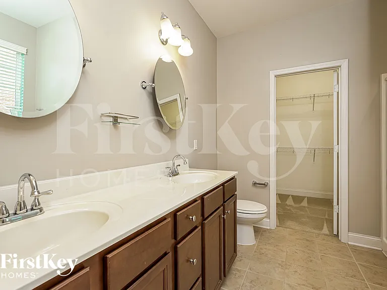1643 Ashmead Ln — Photo 11