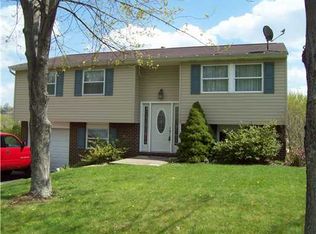 215 Wren Dr, Greensburg, PA 15601