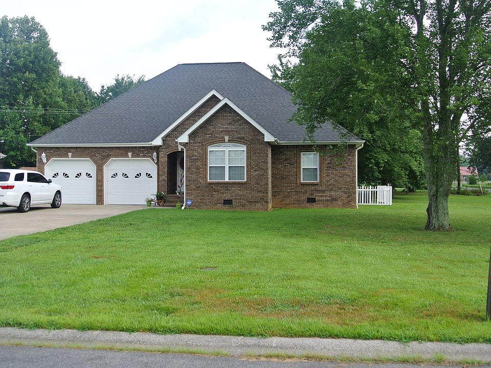 1st image of 1800 Melrose Dr