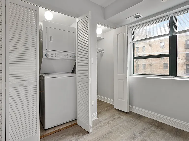 7616 N Marshfield Ave — Photo 45