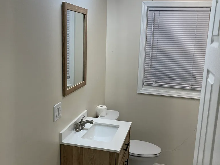 1521 Acacia Dr #1 — Photo 4