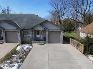 1 Homewood Ave #8, Norfolk County, ON N3Y 2S9