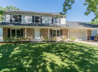 6912 Kent Dr NE, Cedar Rapids, IA 52402