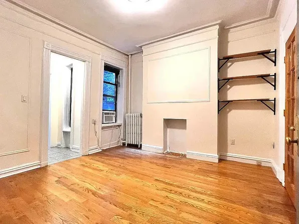 483 Columbus Avenue image 1 of 6