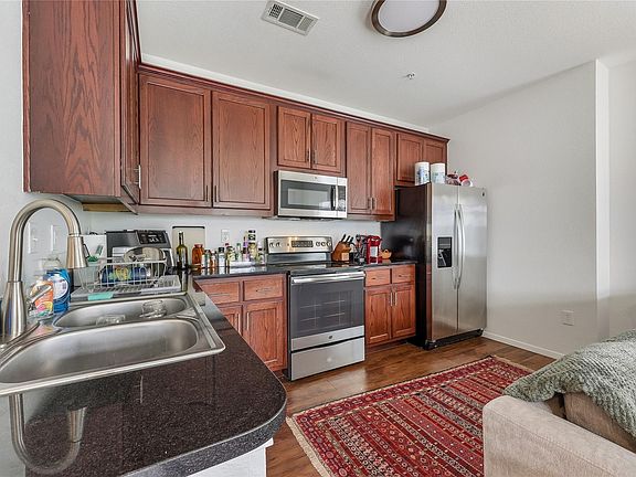 5th image of 910 W 25th St APT 507