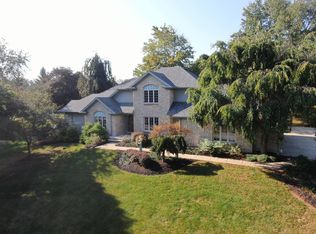 1421 Pinecrest Dr NE, Lancaster, OH 43130