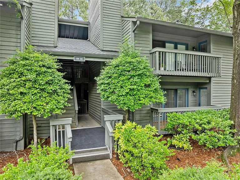 113 Tuxworth Cir — Photo 1