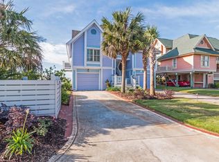 12 Surf Ln, Isle Of Palms, SC 29451