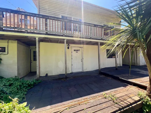 610-620 W Central St, Coquille, OR 97423