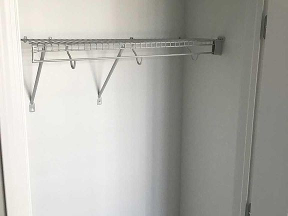 5th image of 3016 Knapp St NE APT 3H