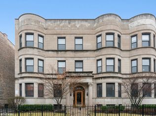915 W Belle Plaine Ave APT 3, Chicago, IL 60613