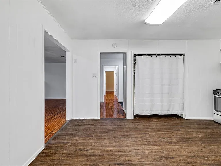 7108 Willis Ave — Photo 16