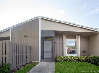 576 Woodgate Cir #D, Sunrise, FL 33326