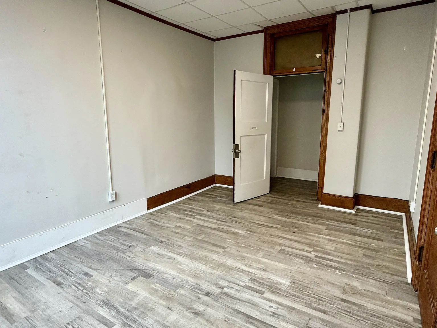 102 Delaware Ave — Photo 4