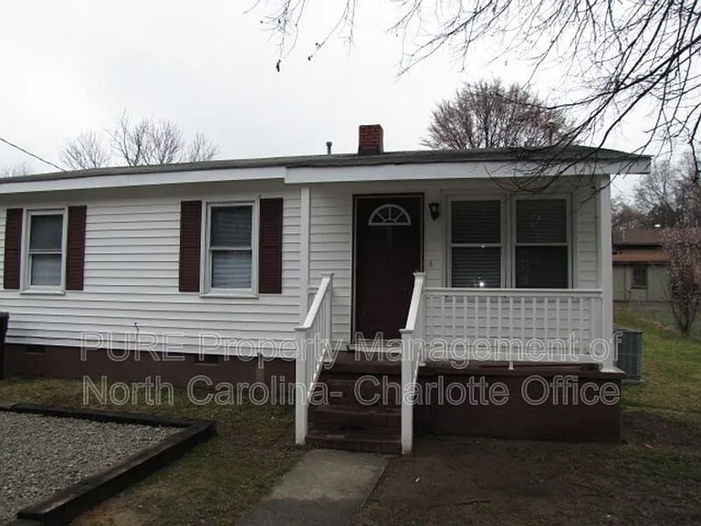 680 Tulsa Ct NW — Photo 1